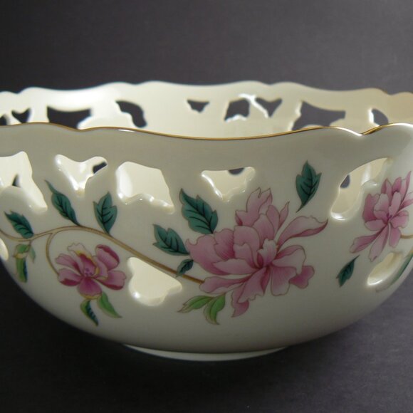 Lenox Porcelain 8” Bowl Pierced Cut Out Barrington Hand Decorated 24k Gold Trim - Picture 3 of 11